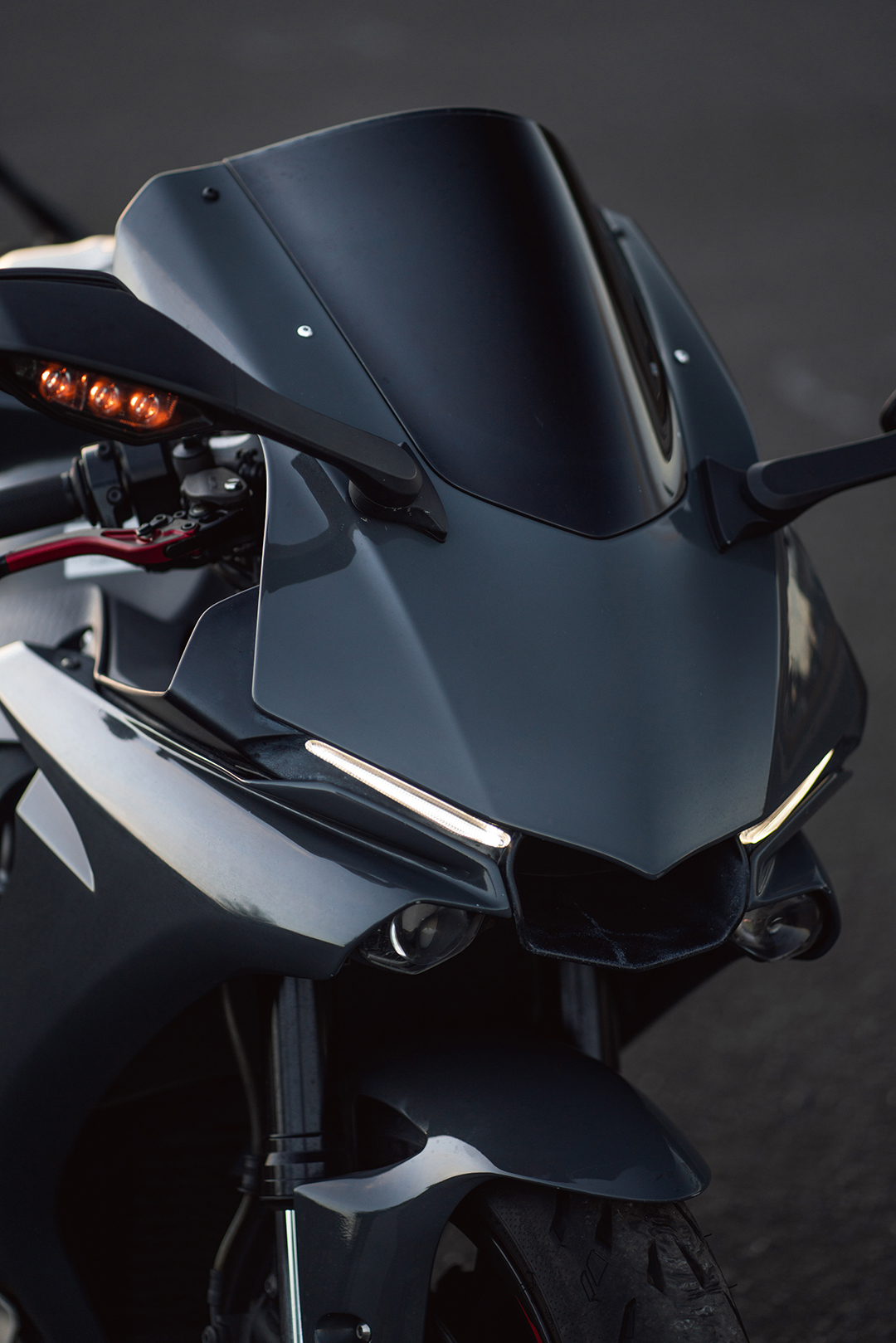 POV Photography: Custom Painted Gray Yamaha R1 - @ballestaedits
